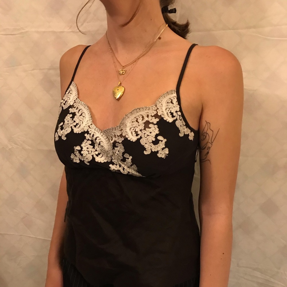 I.N.C vintage slip tank lace detail no piling